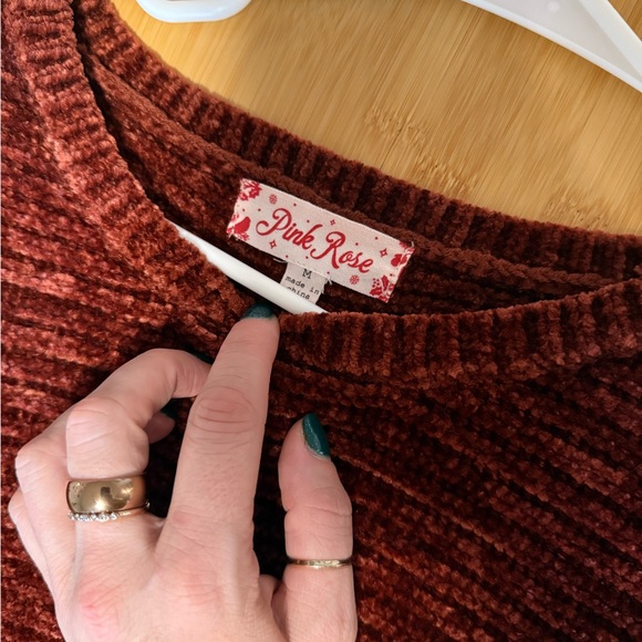 Soft knit sweater - Picture 3 of 4